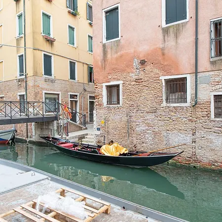 Ca' Leoncino - Venice Canal Front Apartment Exterior foto